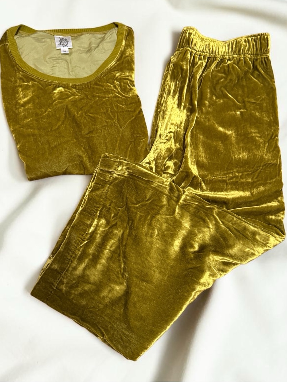 IVY JANE Olive Green Velvet Like 2-Pc Set Wide Leg Pants Top Silk Blend M/S